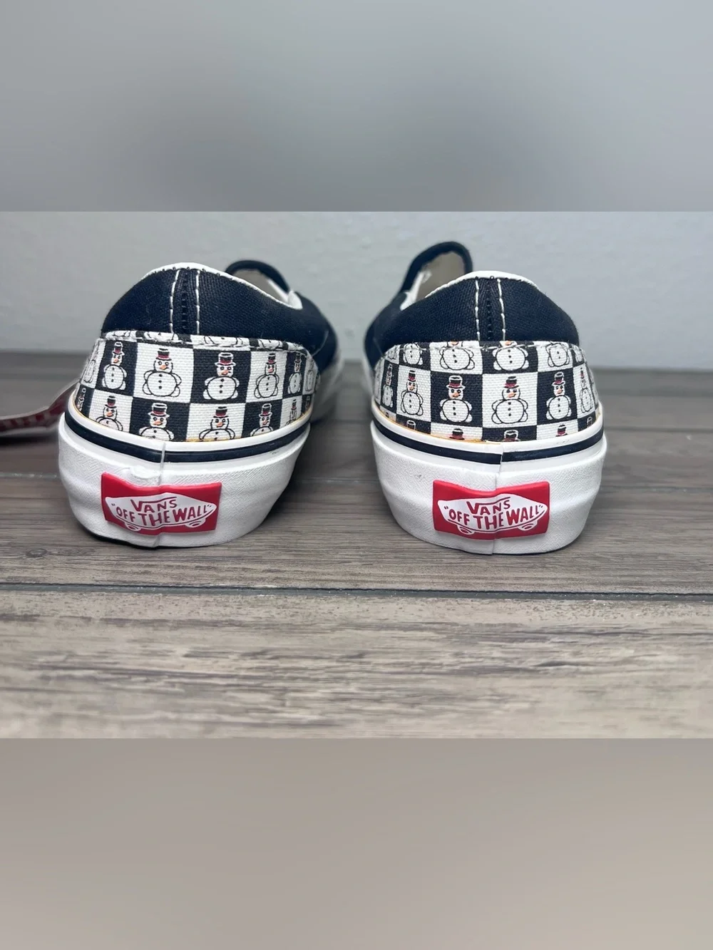 Vans Kids Classic Slip-On Checkered Snowman Pattern Sneakers NWT Size 1.5